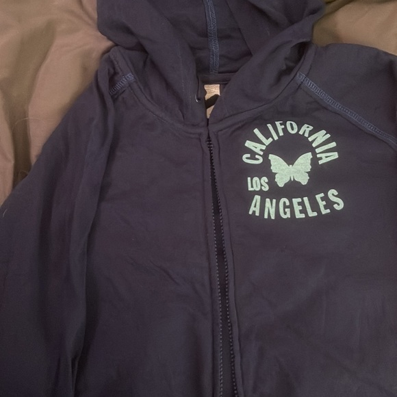Women’s lightweight sweatshirt - barely worn - Picture 2 of 5